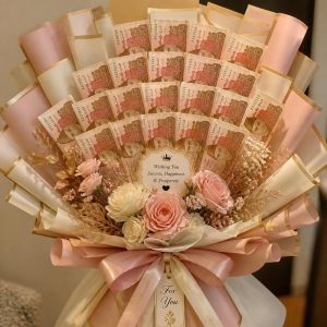 The Cash Couture Bouquet